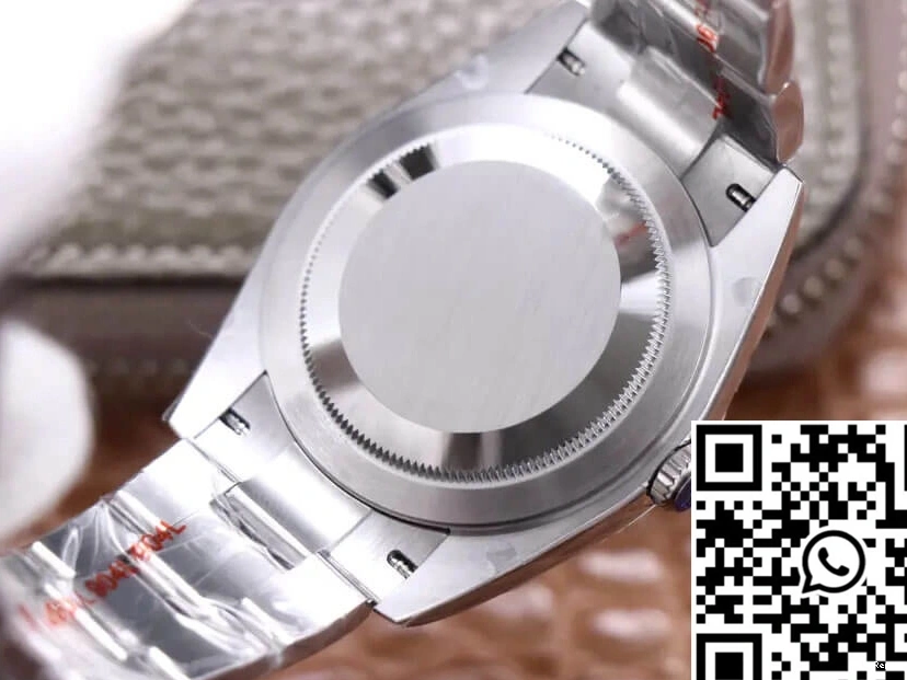 Perpetual Silver Oyster Rolex M124300-0001 Dial Factory 41MM EW 0716